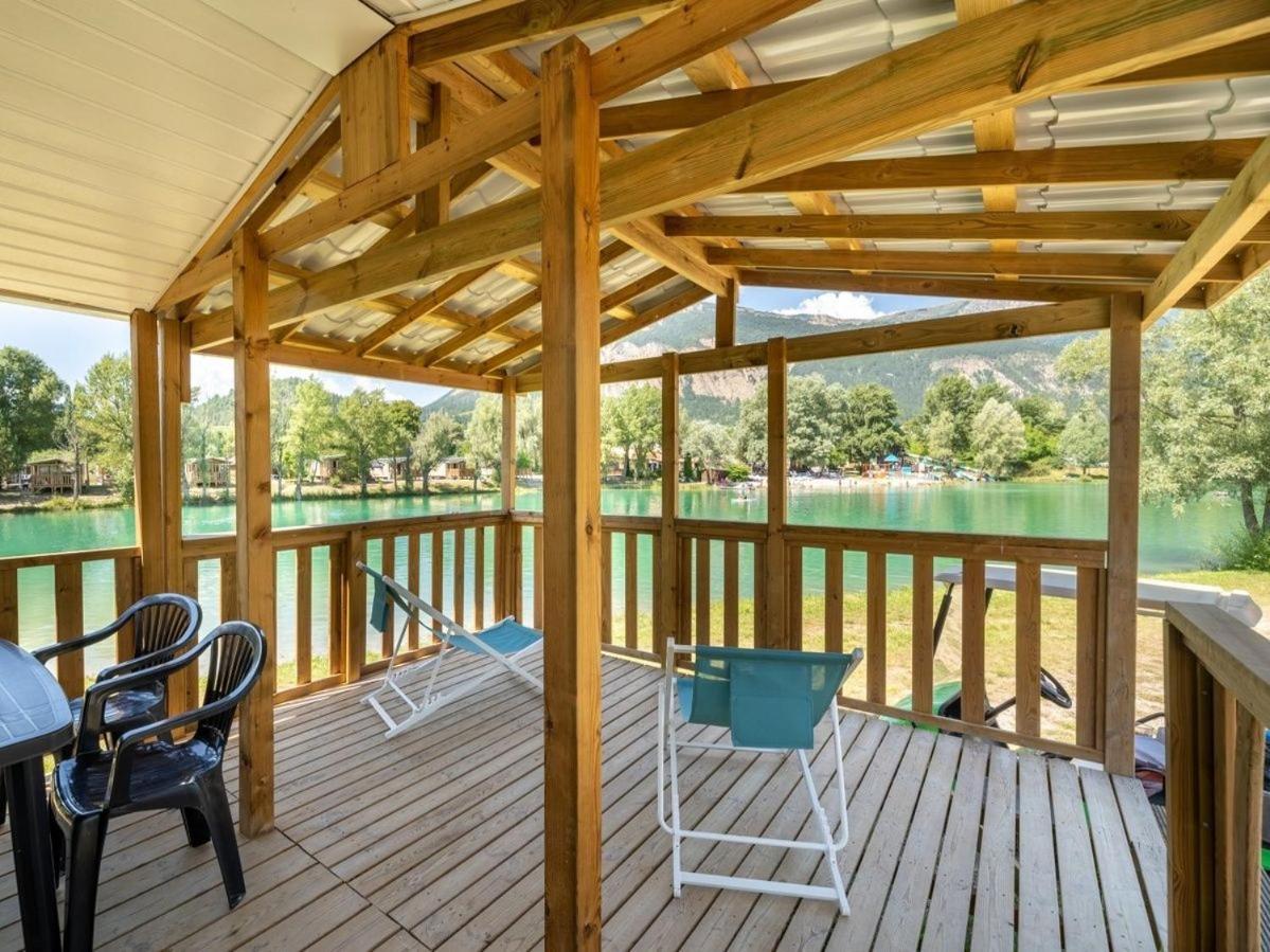 Camping Le Lac Bleu Hotel Chatillon-en-Diois Exterior photo