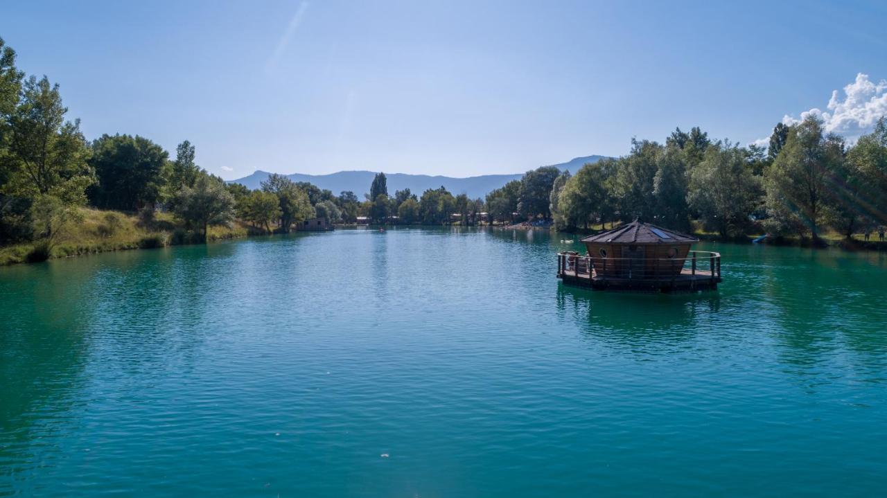 Camping Le Lac Bleu Hotel Chatillon-en-Diois Exterior photo
