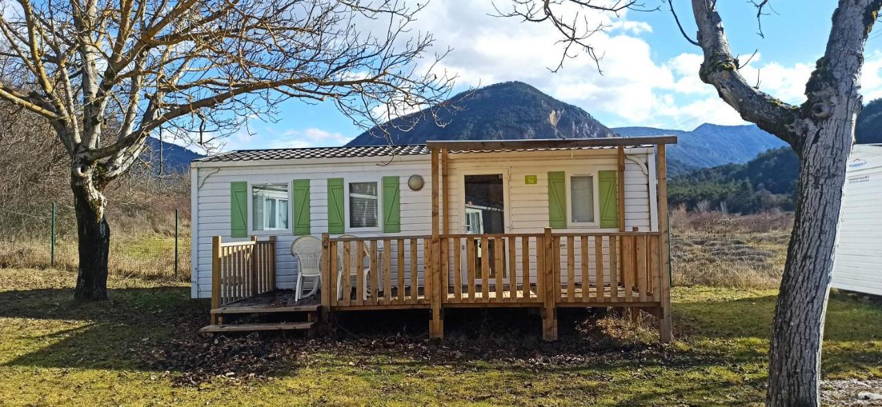 Camping Le Lac Bleu Hotel Chatillon-en-Diois Exterior photo