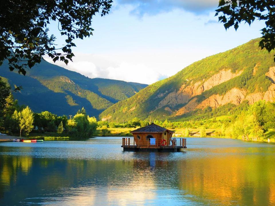 Camping Le Lac Bleu Hotel Chatillon-en-Diois Exterior photo